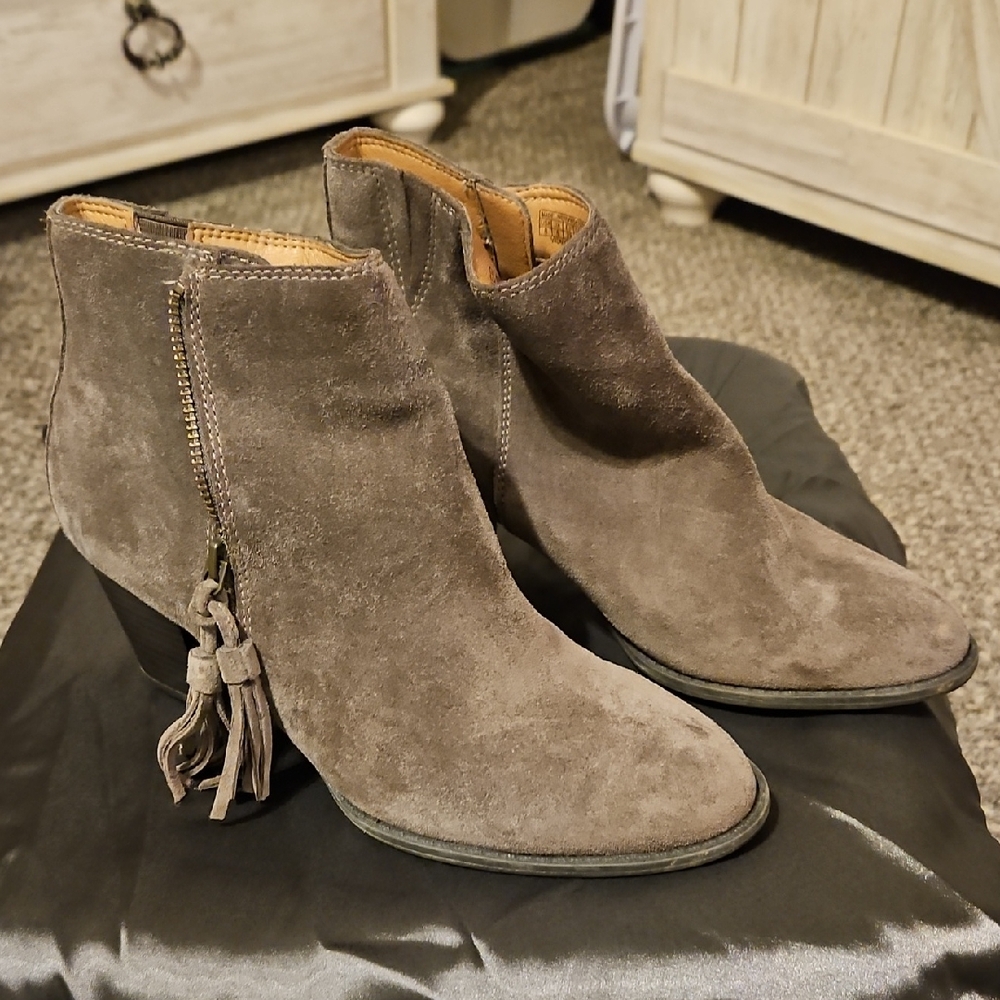 Vionic Taupe Suede Ankle Booties